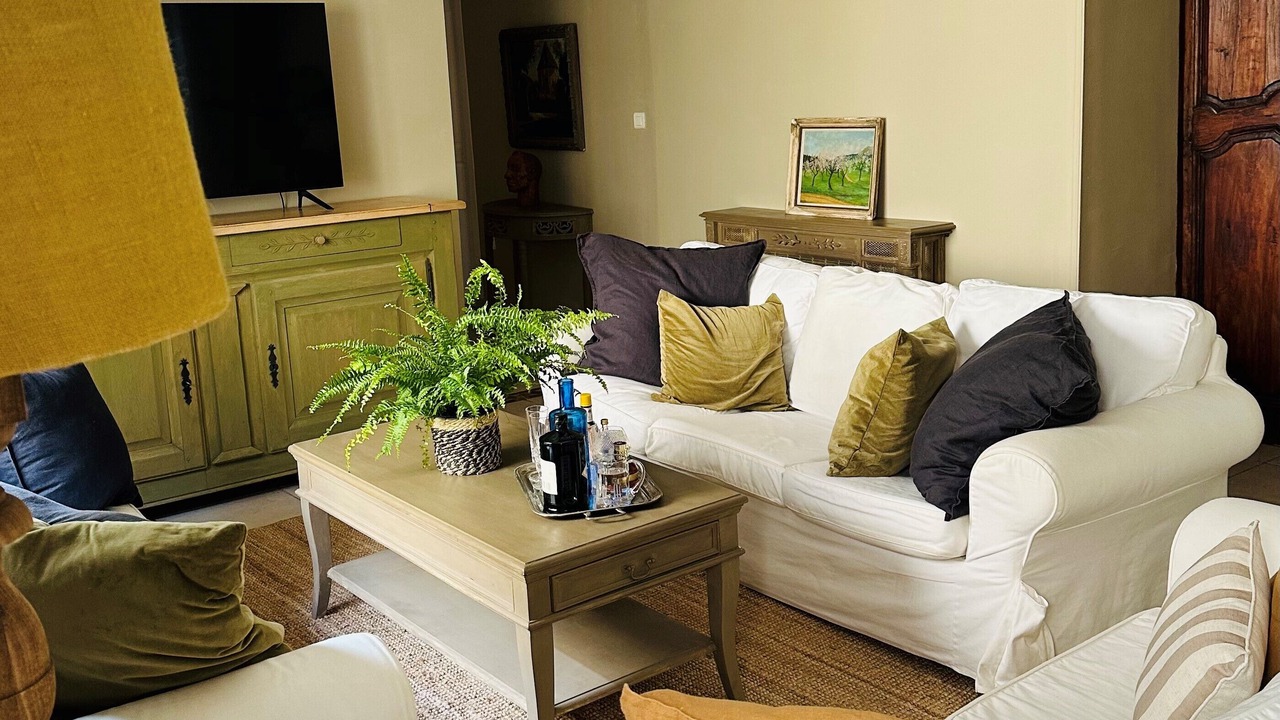 Photo of Livingroom in Pouzolles