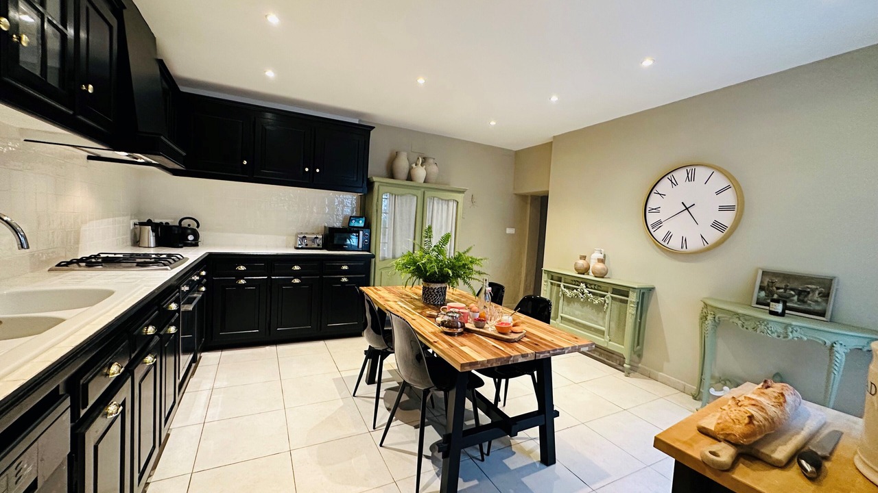Photo of Kitchen in Pouzolles
