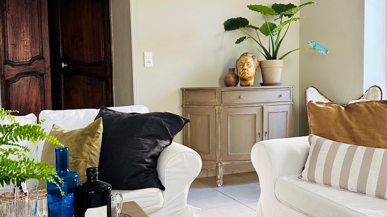 Photo of Livingroom in Pouzolles