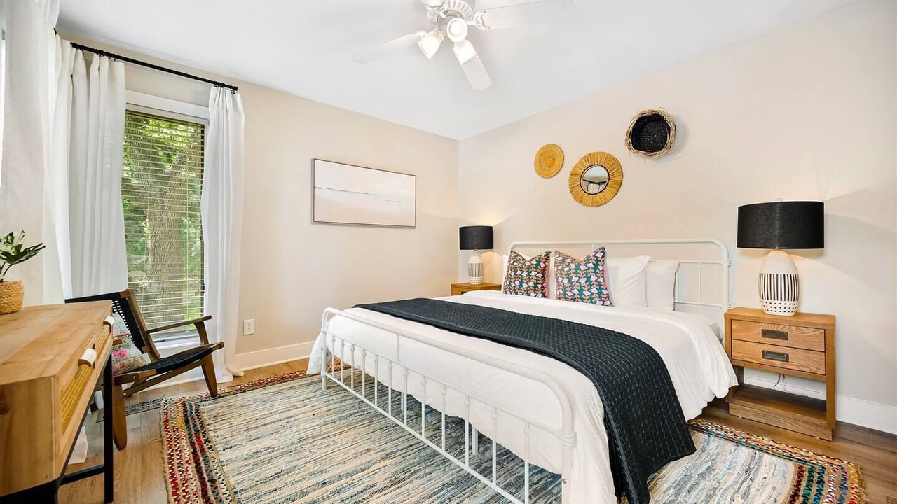 Photo of Bedroom in Apache Shores