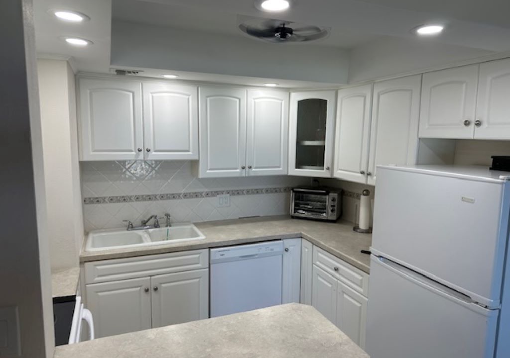Photo of Kitchen in Ormond-by-the-Sea
