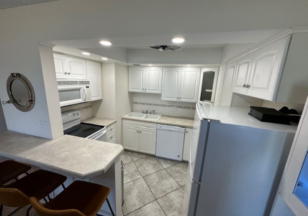 Photo of Kitchen in Ormond-by-the-Sea