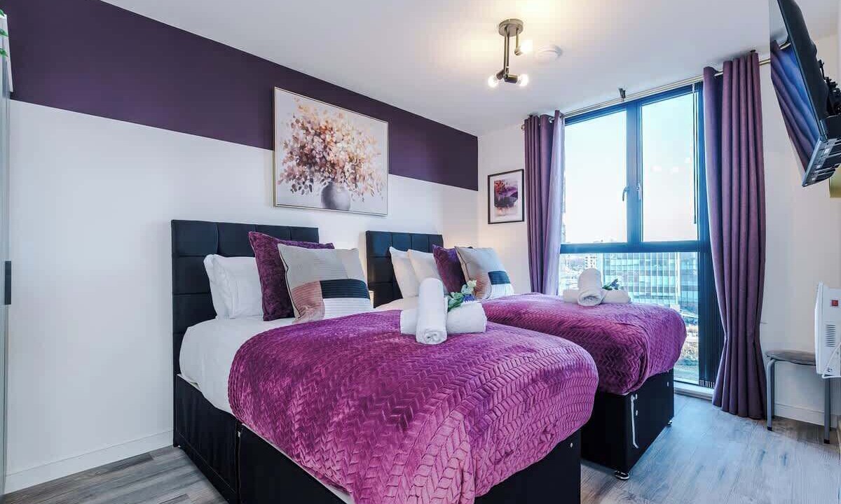 Photo of Others in Vauxhall