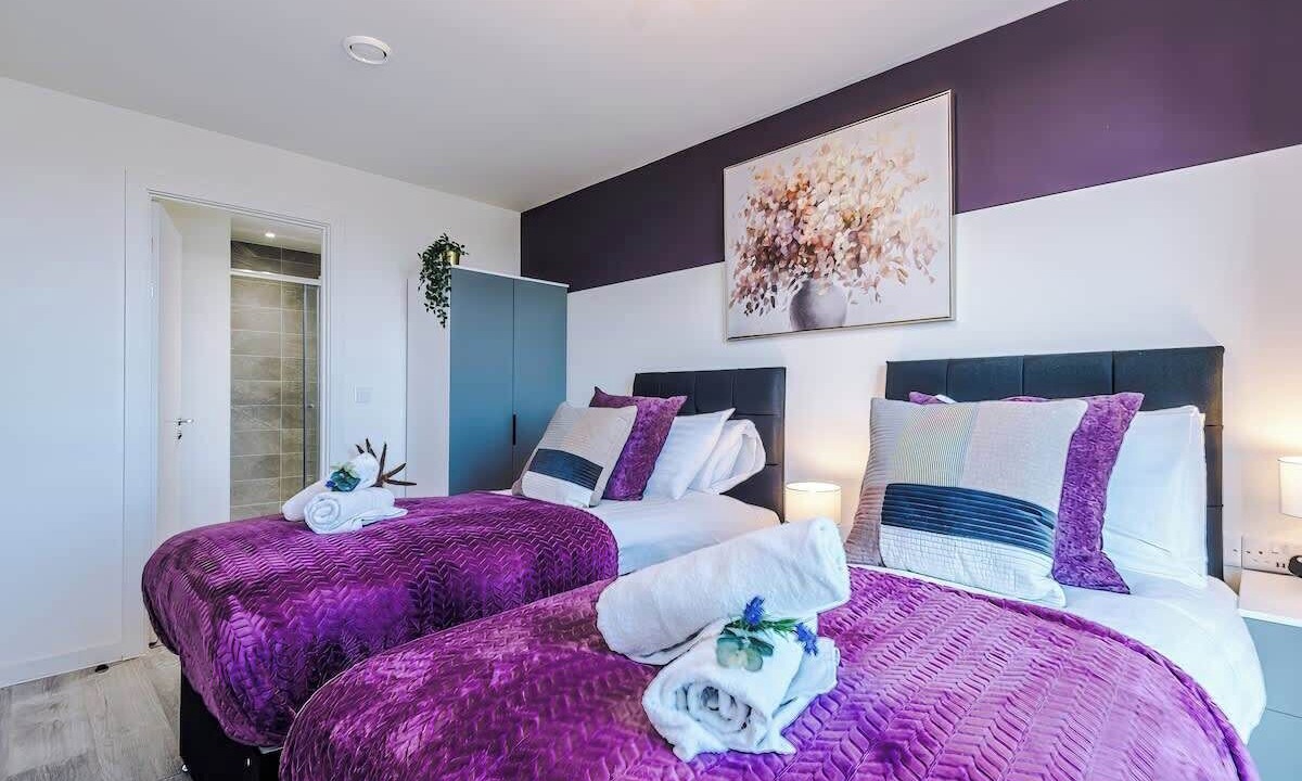 Photo of Others in Vauxhall