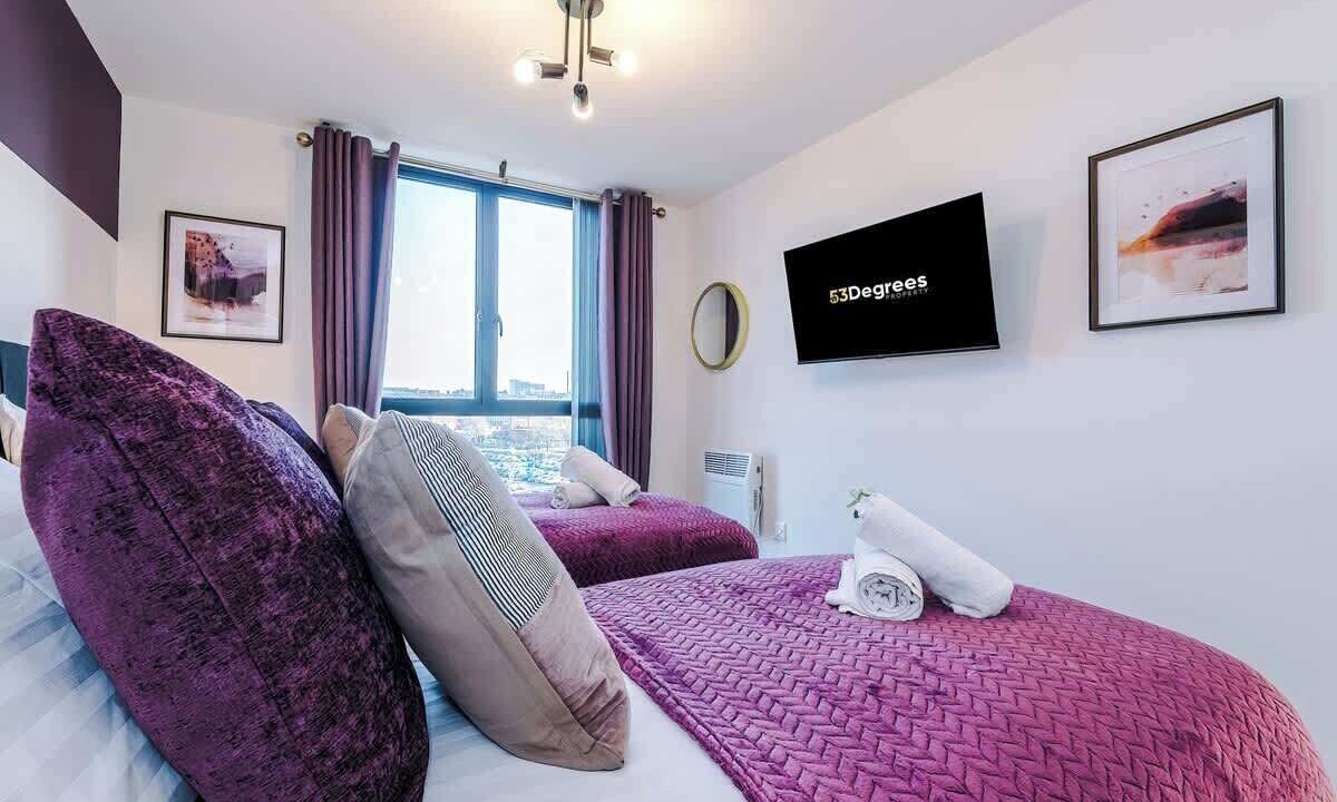 Photo of Others in Vauxhall