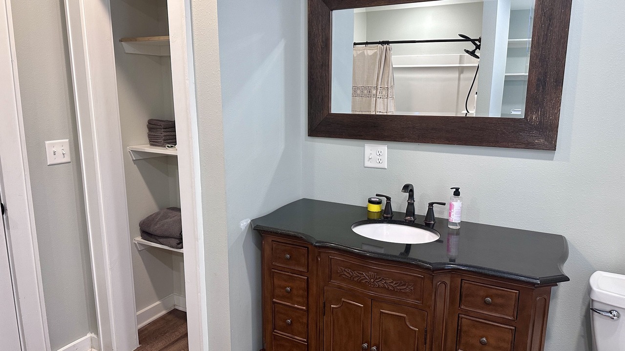 Photo of Bathroom in Oskaloosa