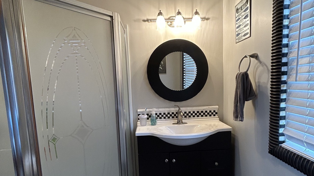 Photo of Bathroom in Silver Creek