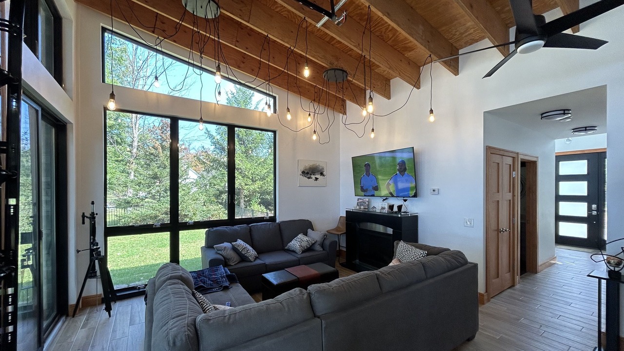 Photo of Livingroom in Silver Creek