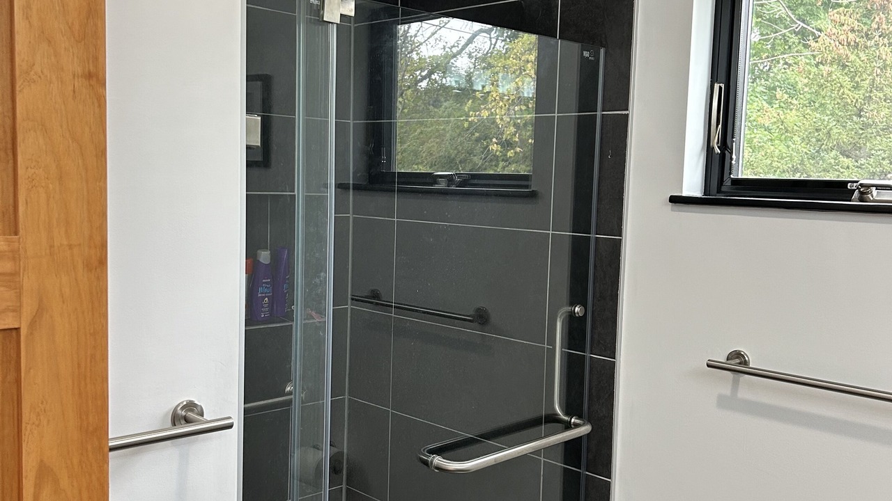Photo of Bathroom in Silver Creek