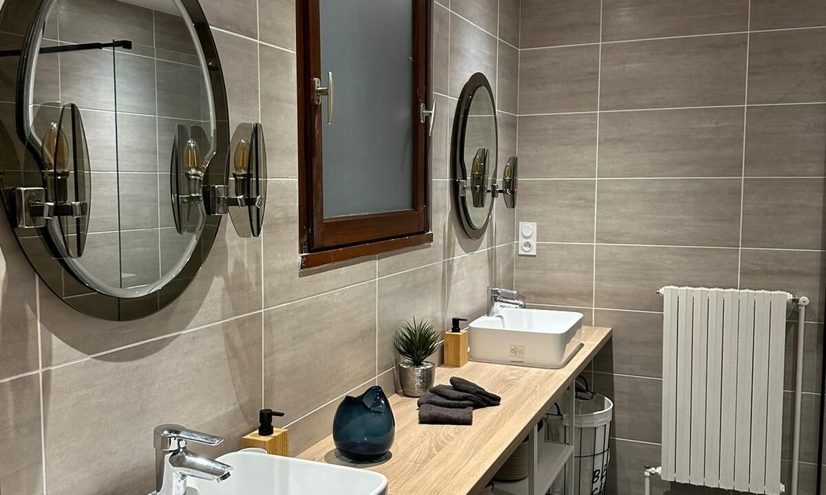 Photo of Bathroom in Echirolles