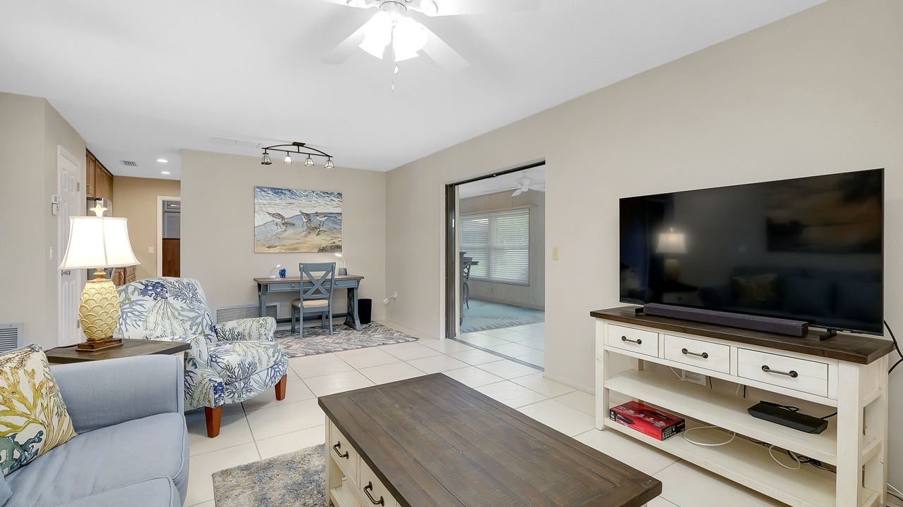 Photo of Livingroom in Venice Gardens