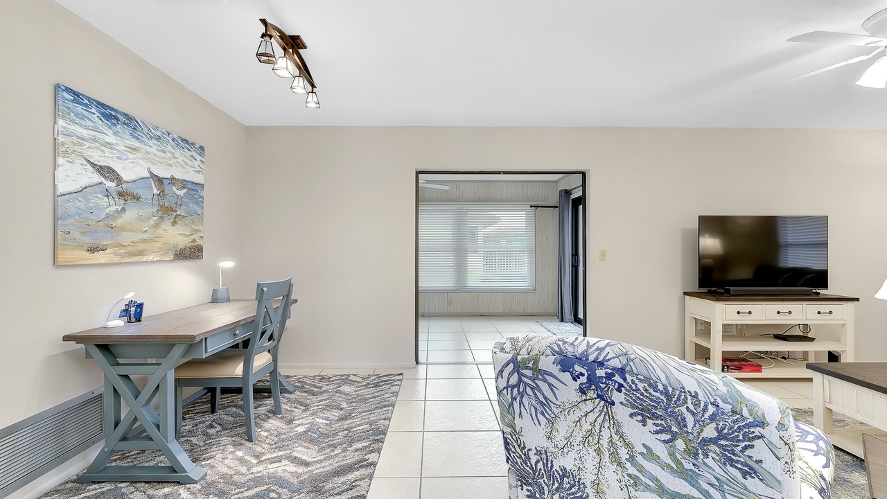 Photo of Livingroom in Venice Gardens