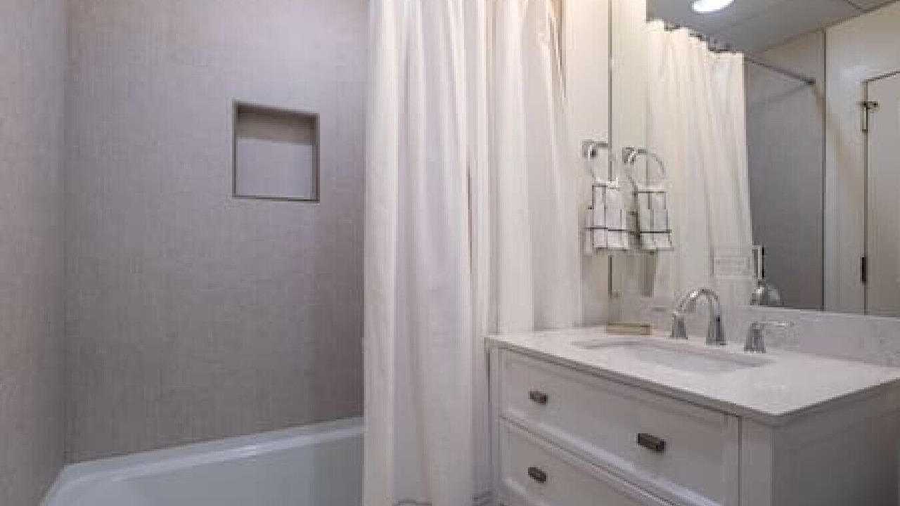 Photo of Bathroom in Downtown Little Rock