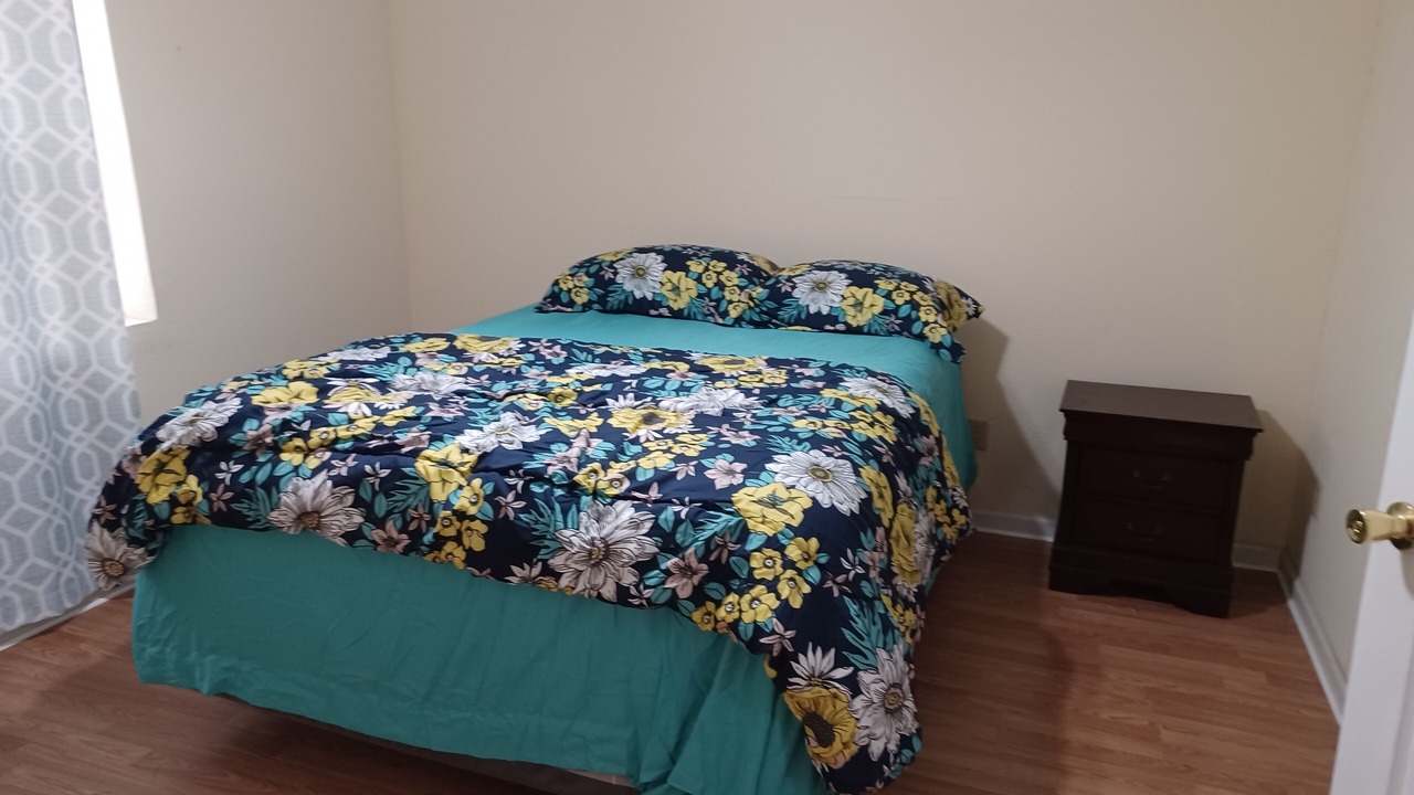 Photo of Bedroom in Lakewood