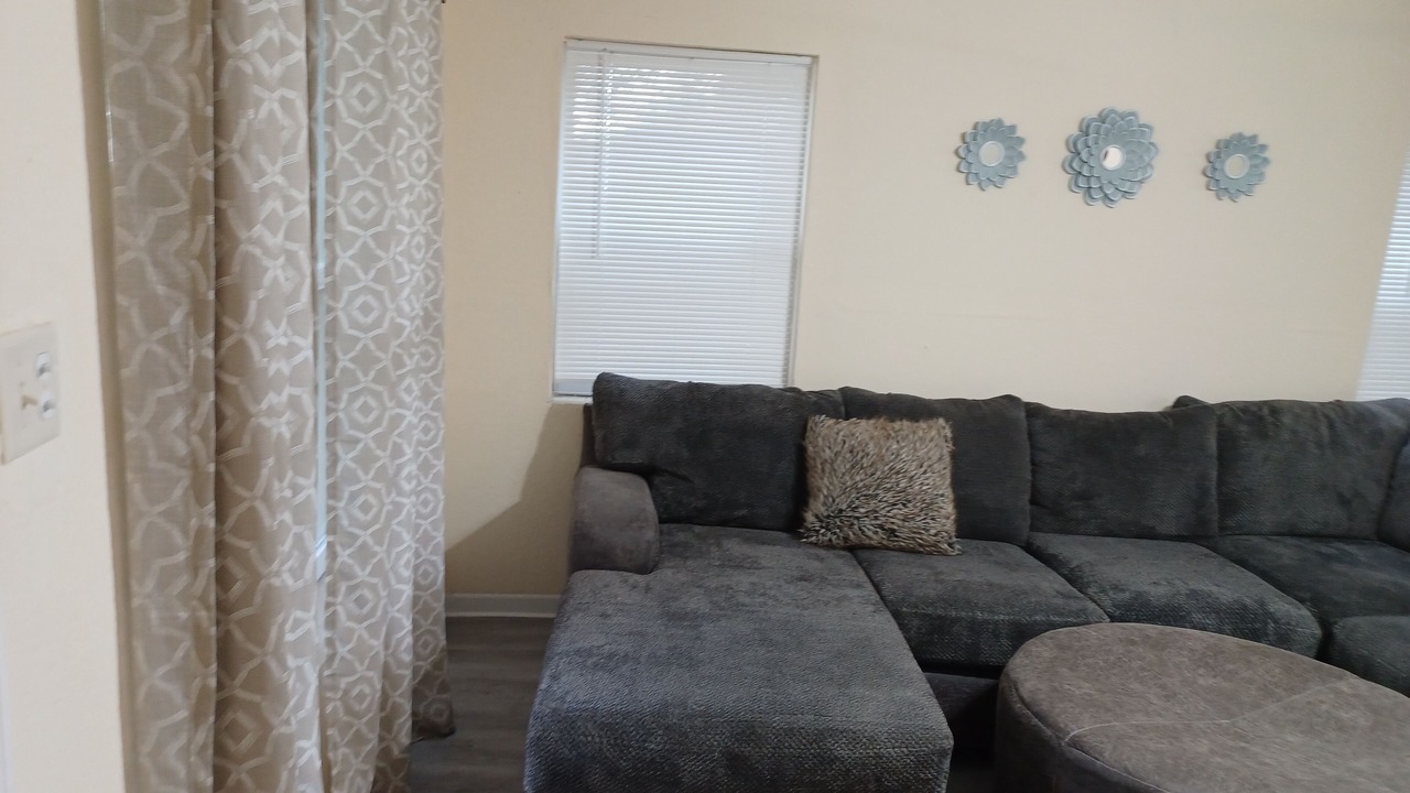 Photo of Livingroom in Lakewood