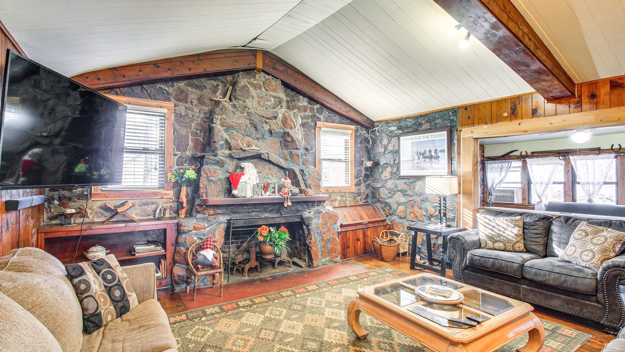Photo of Livingroom in Medicine Park