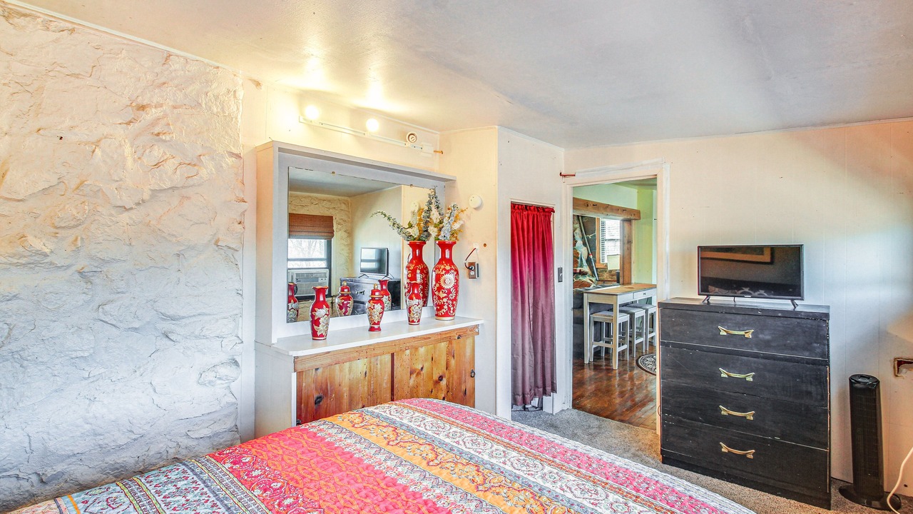 Photo of Bedroom in Medicine Park