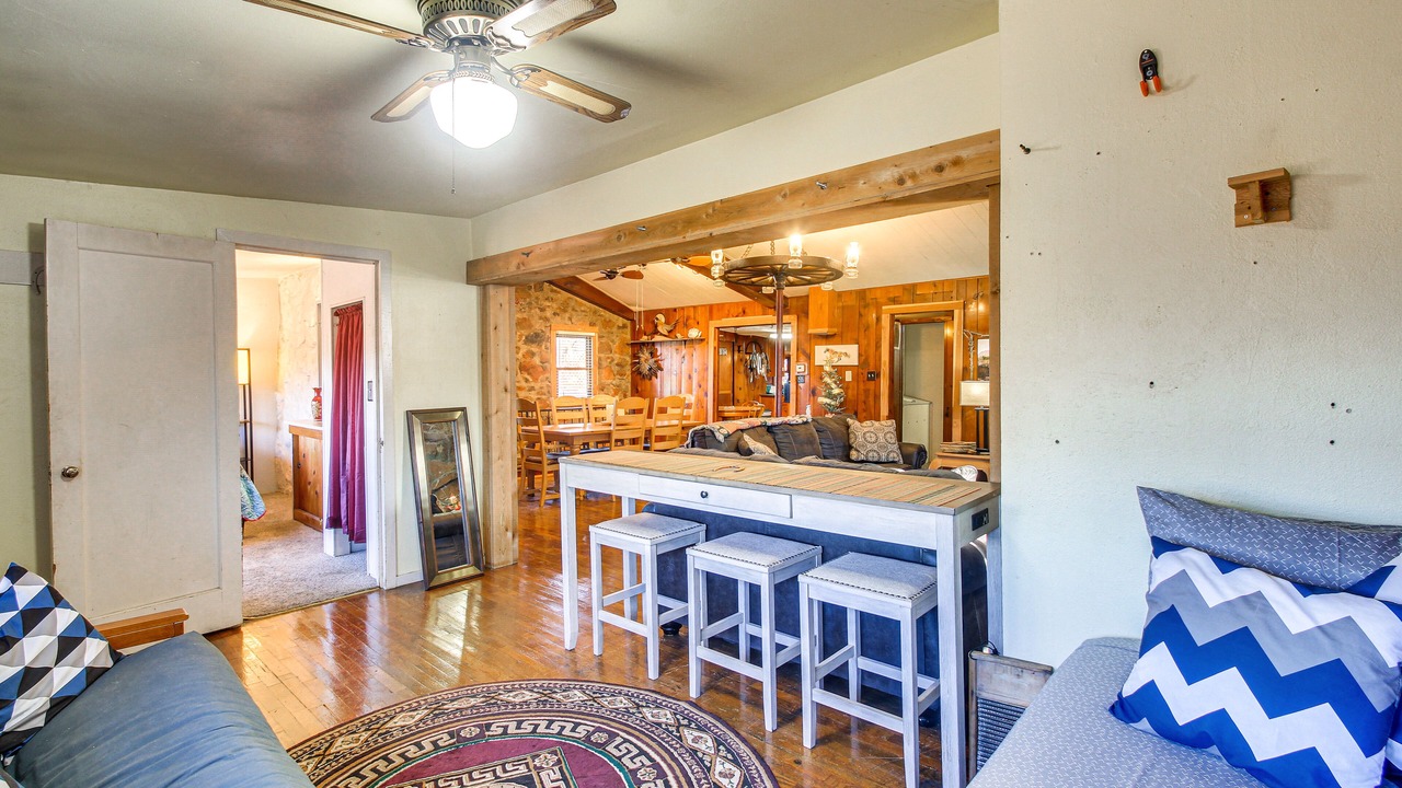 Photo of Livingroom in Medicine Park