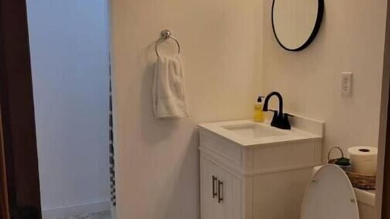 Photo of Bathroom in Cantril