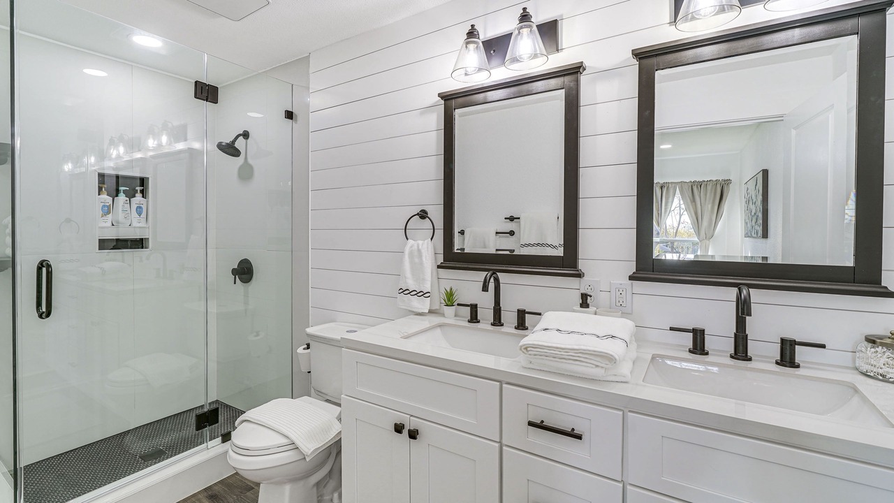 Photo of Bathroom in Nevada Street