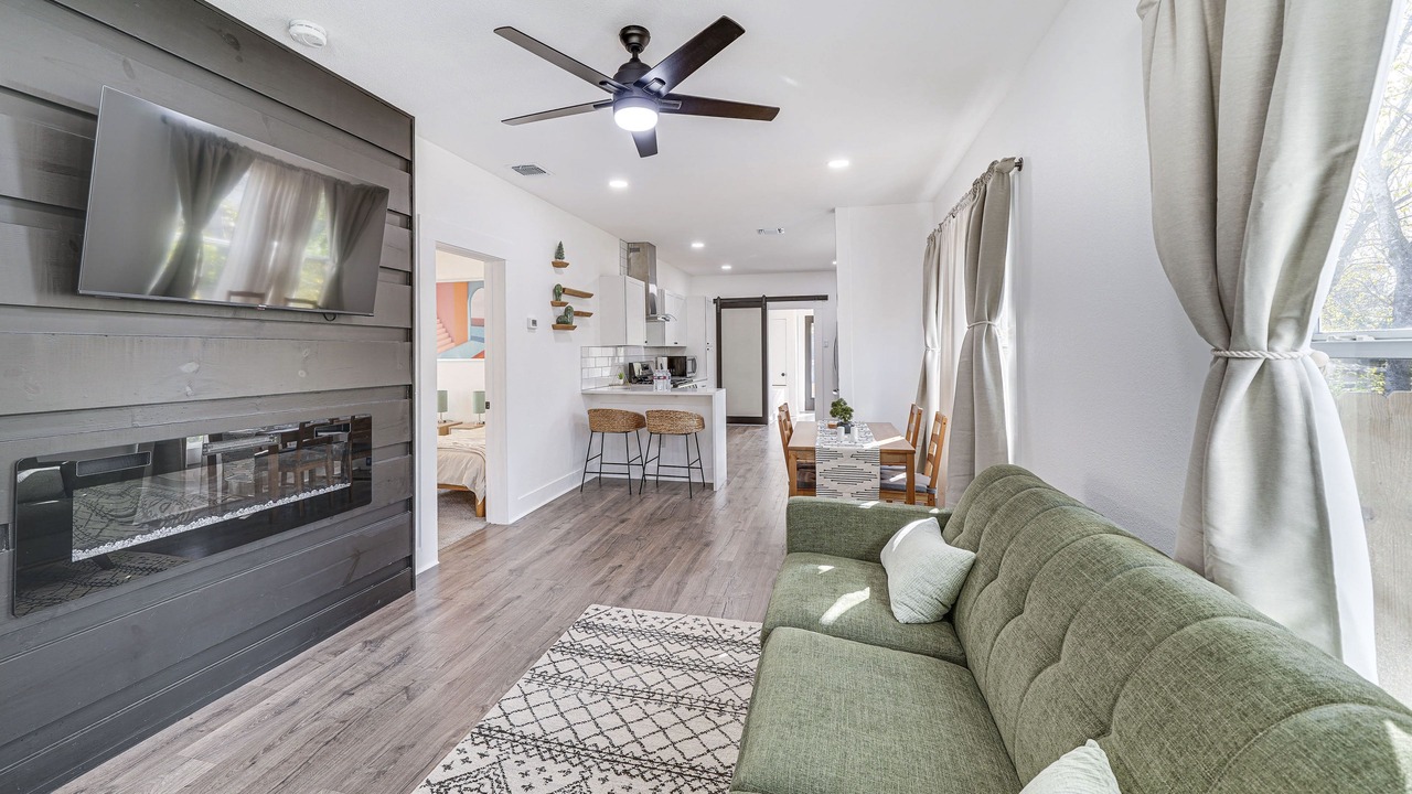 Photo of Livingroom in Nevada Street