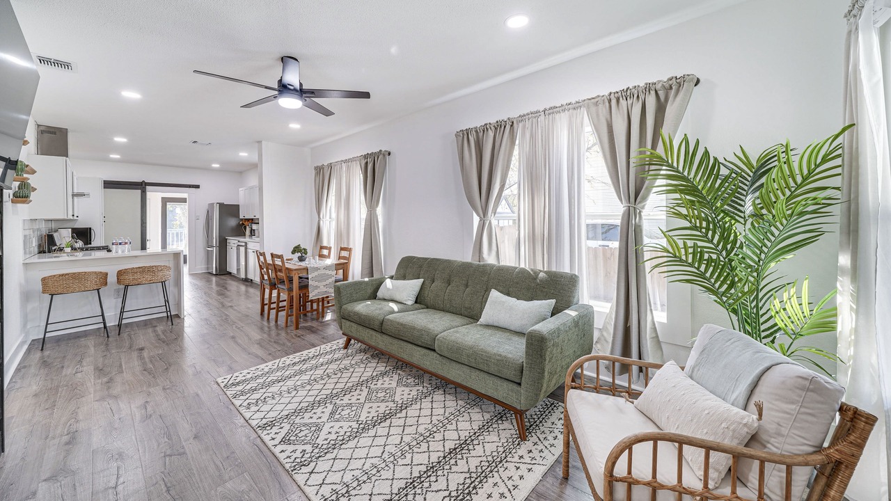 Photo of Livingroom in Nevada Street