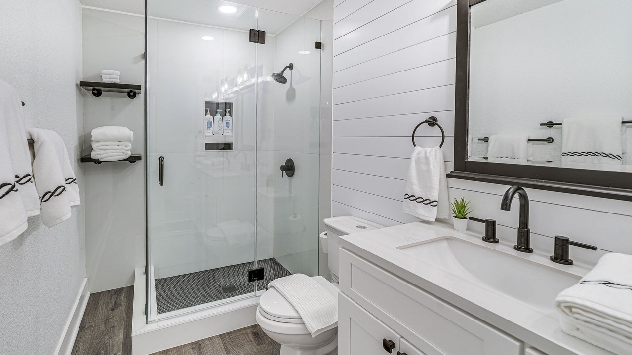 Photo of Bathroom in Nevada Street