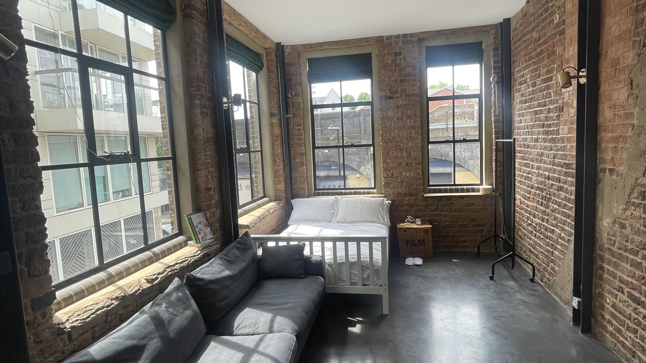 Photo of Others in Hackney