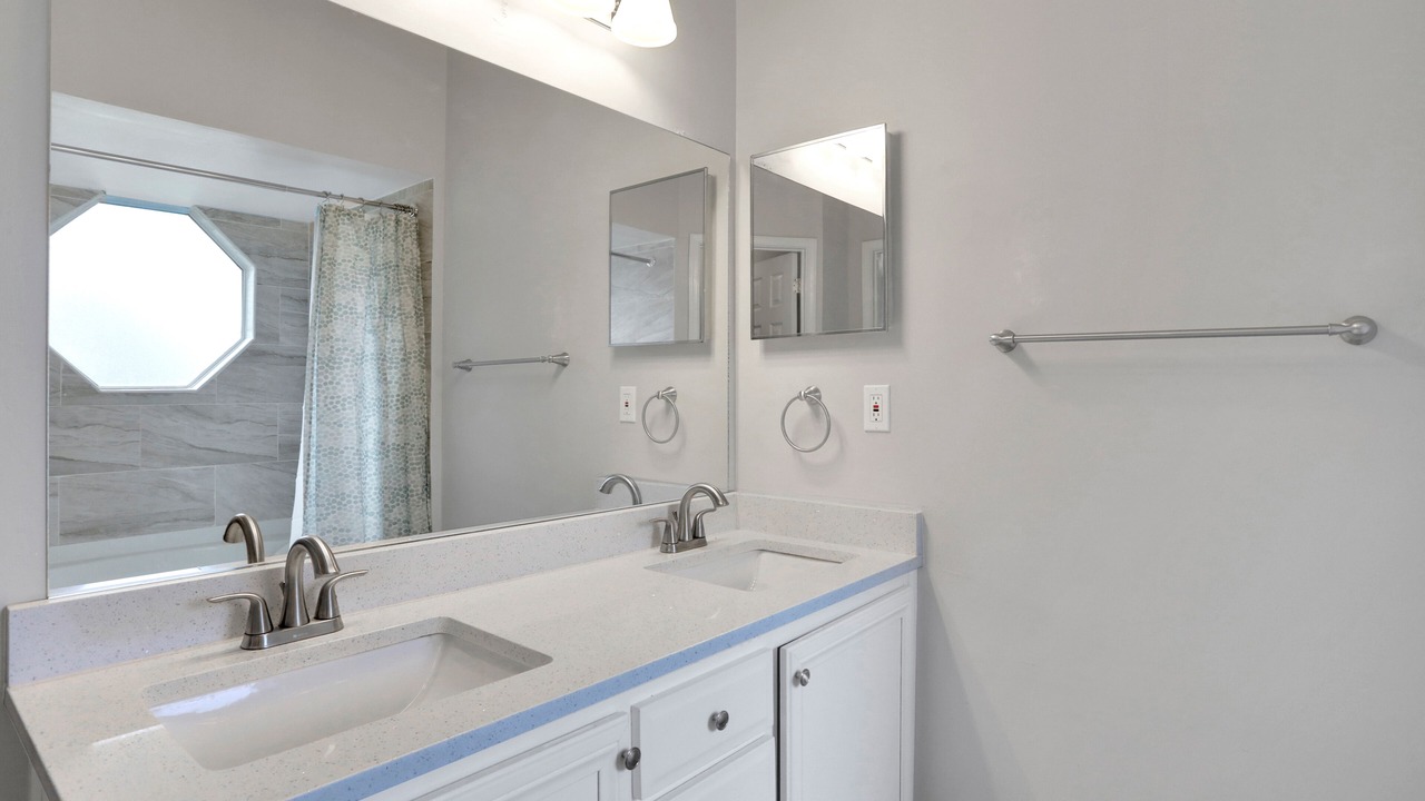 Photo of Bathroom in Doctors Inlet