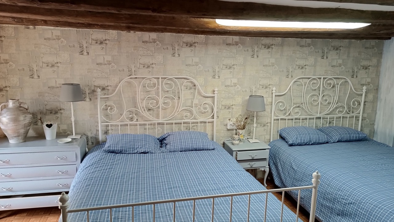 Photo of Bedroom in Sin