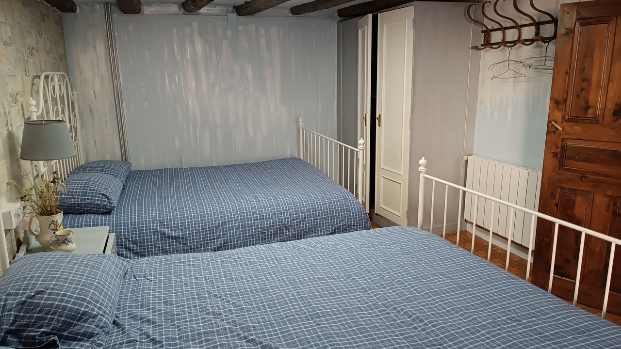 Photo of Bedroom in Sin