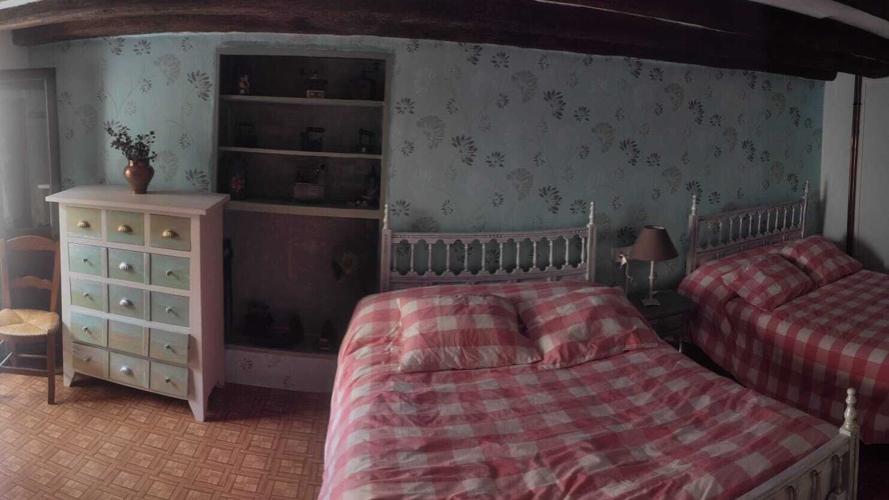 Photo of Bedroom in Sin