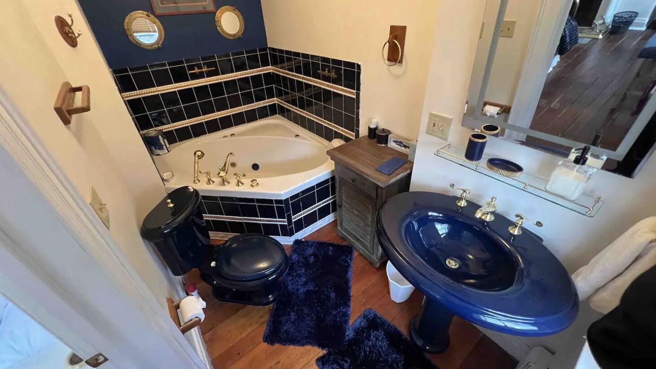 Photo of Bathroom in Historic District