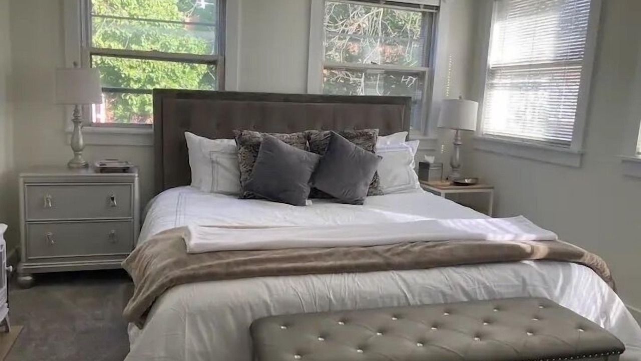 Photo of Bedroom in Historic District