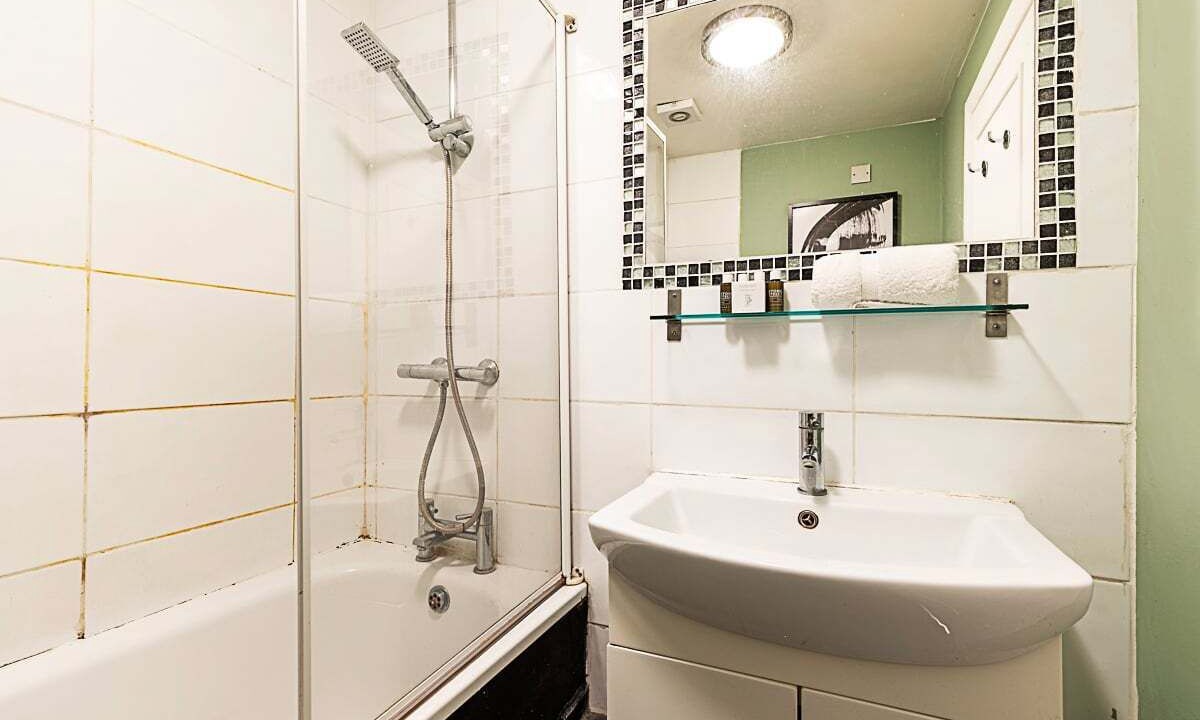Photo of Bathroom in Bishopsgate