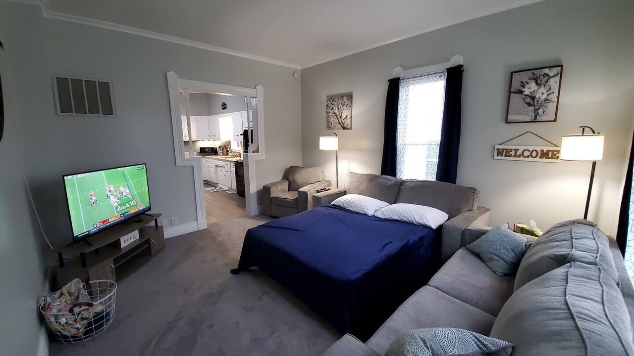 Photo of Livingroom in Warrensburg