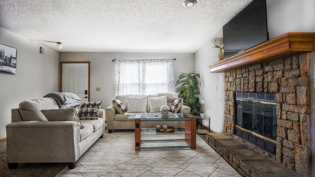Photo of Livingroom in Olathe