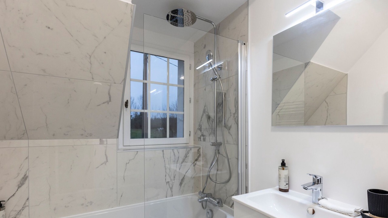 Photo of Bathroom in Barneville-la-Bertran