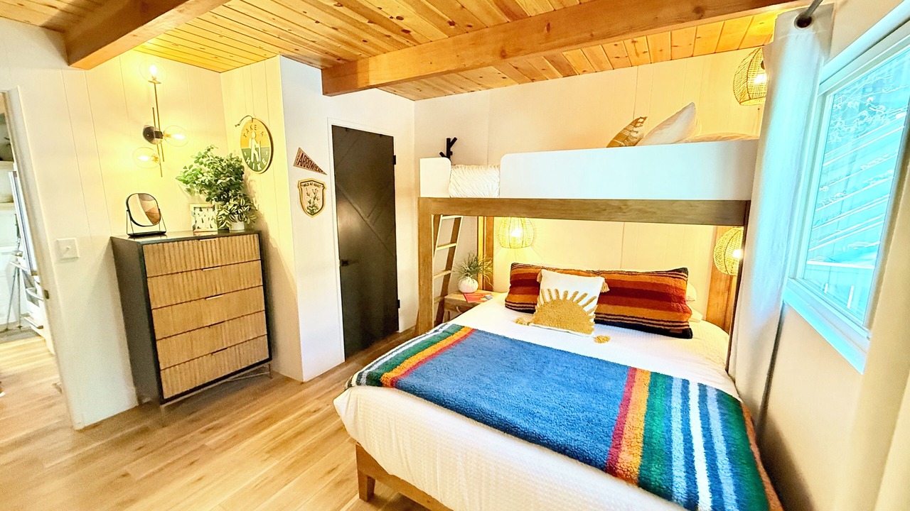 Photo of Bedroom in Lake Arrowhead