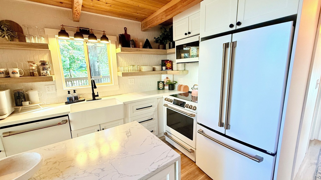 Photo of Kitchen in Lake Arrowhead