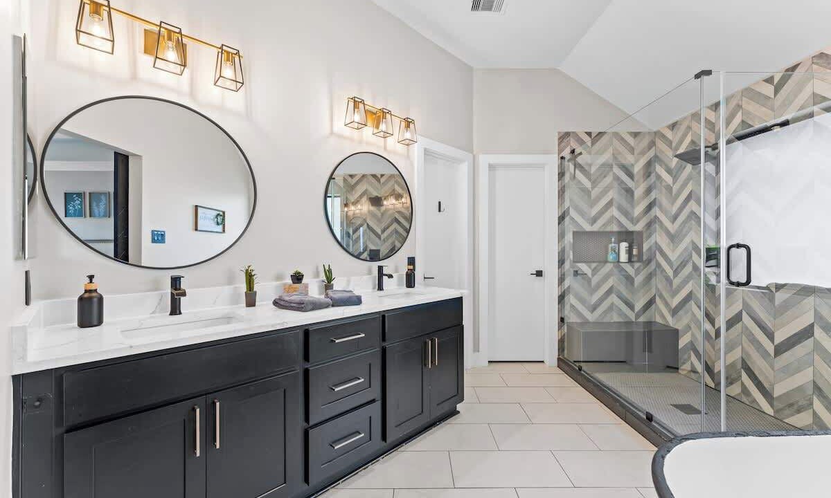 Photo of Bathroom in Spring