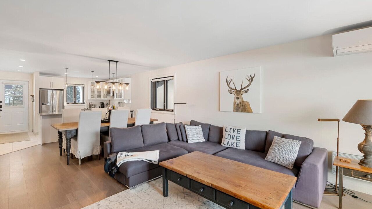 Photo of Livingroom in Mont-Tremblant