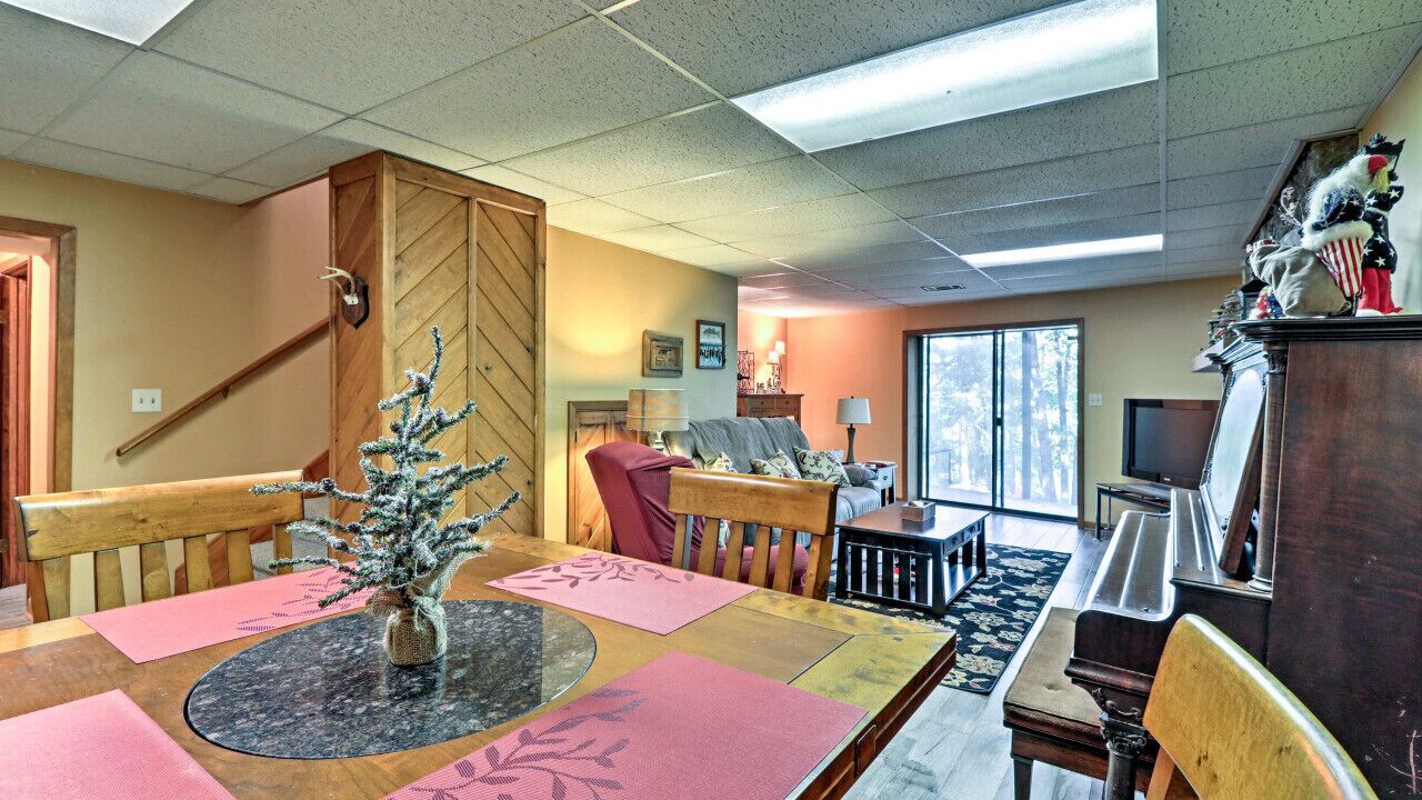 Photo of Livingroom in Fairfield Bay