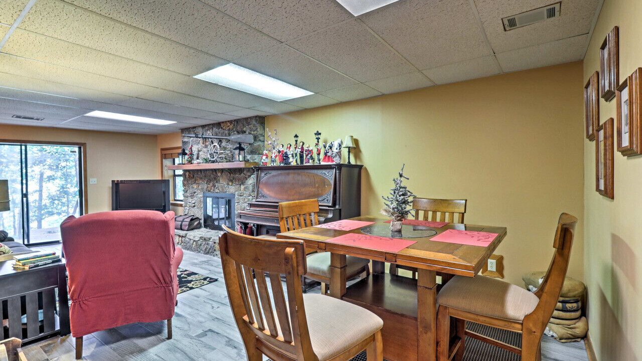 Photo of Livingroom in Fairfield Bay