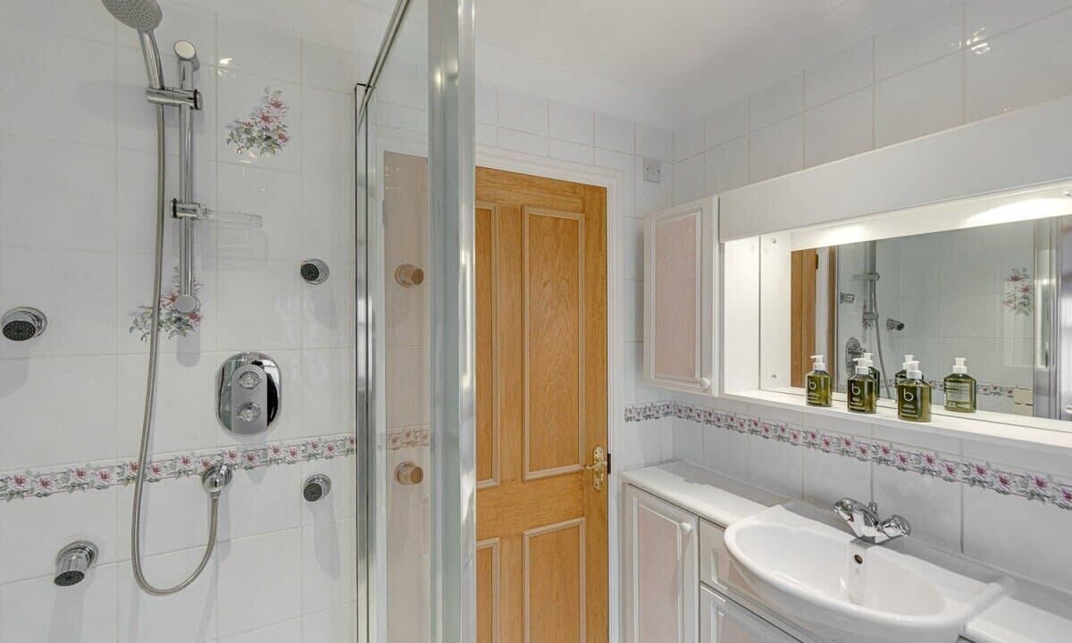 Photo of Bathroom in Medbourne