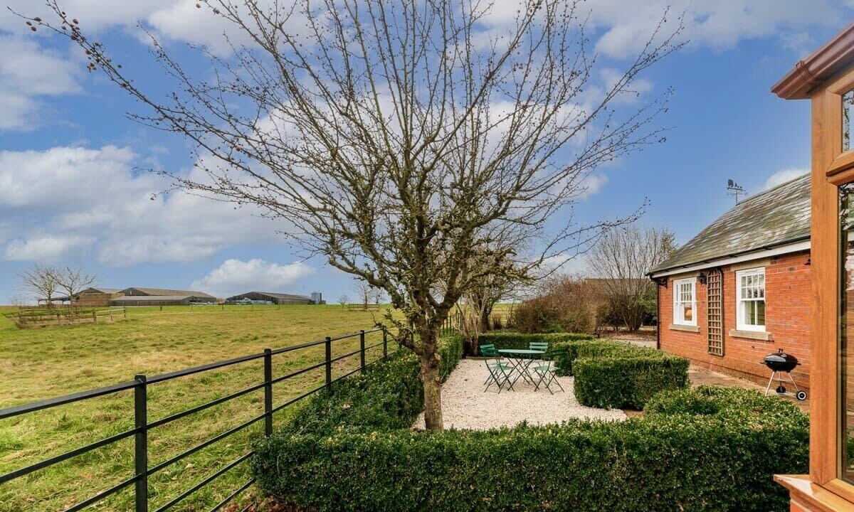 Photo of Patio Balcony in Medbourne