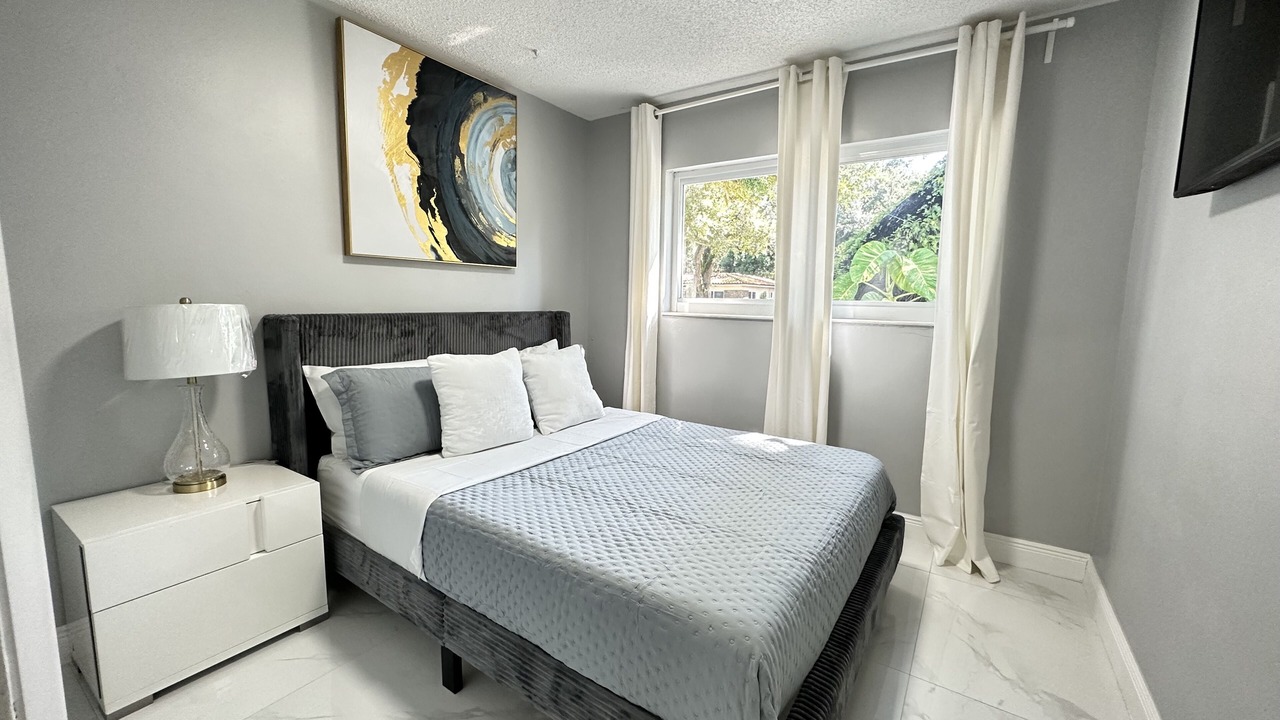 Photo of Bedroom in Golden Glades