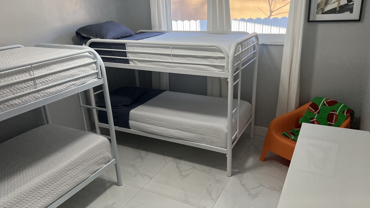 Photo of Bedroom in Golden Glades
