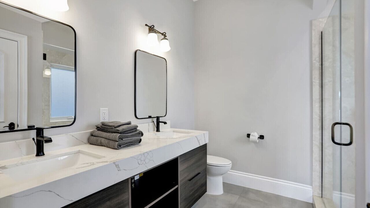 Photo of Bathroom in South New River Isles