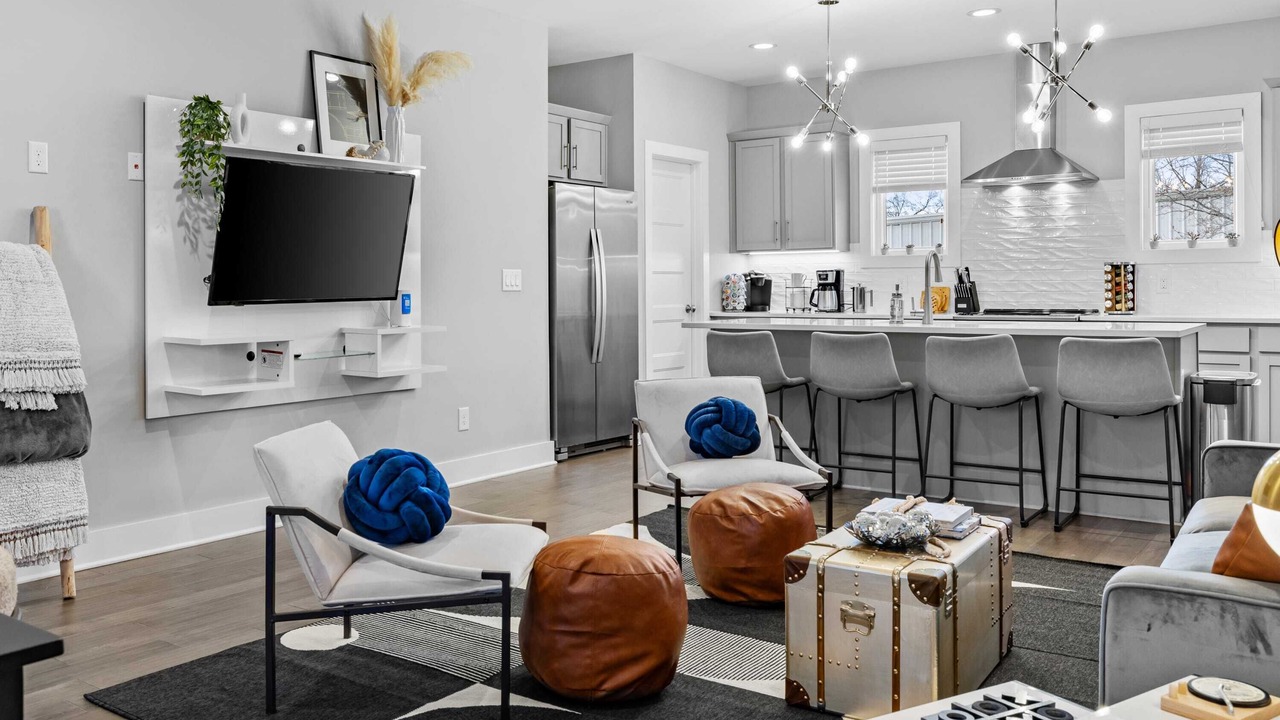Photo of Livingroom in Katie Hill Neighborhood